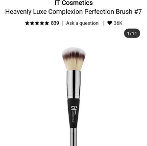 NIB IT COSMETICS HEAVENLY LUXE COMPLEXION BRUSH NO.7